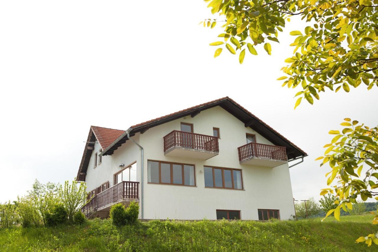 Guesthouse Zafran سوملجاناك المظهر الخارجي الصورة